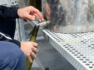 Mise en bouteilles des vins expérimentaux 🍷
La mise en bouteille de nos microvinifications est achevée ! 🍇 Ces essais concernent des variétés étudiées dans...